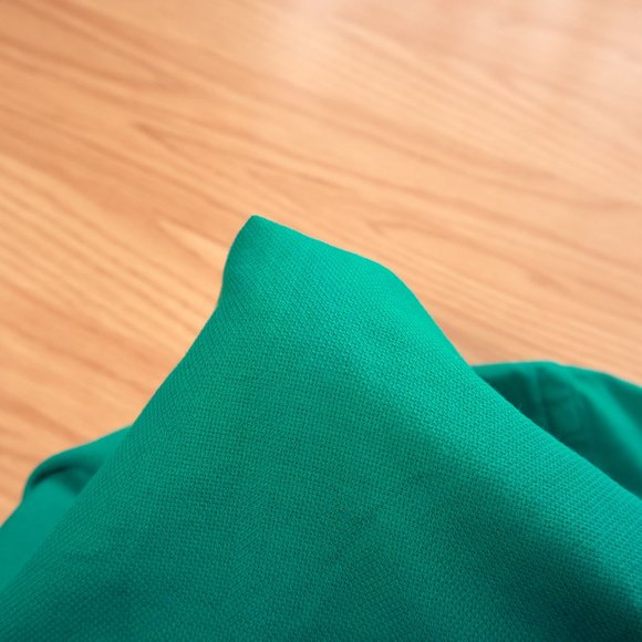 Vintage HARDY AMIES London Women's Button Up Shirt Top, Size M, Made in England - Picture 5 of 5